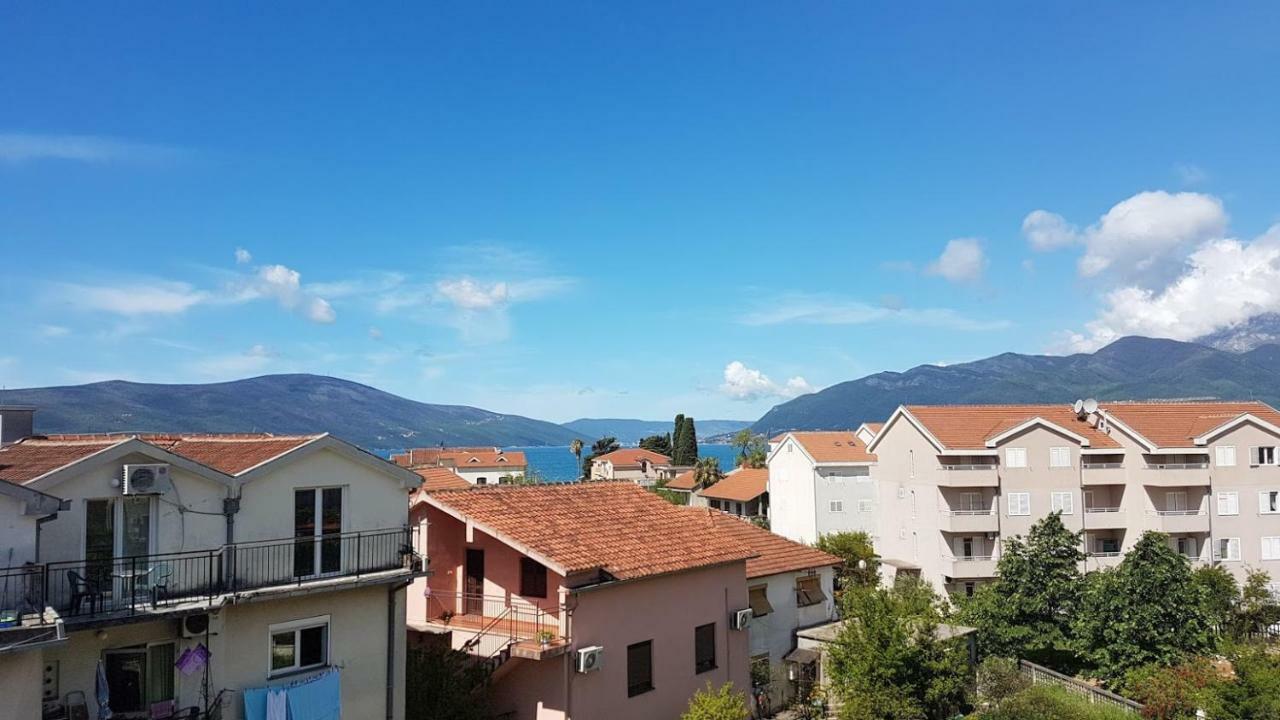 Monika Apartment Tivat Exteriör bild