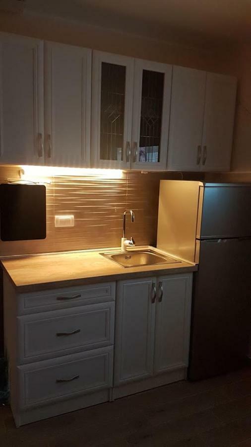 Monika Apartment Tivat Exteriör bild